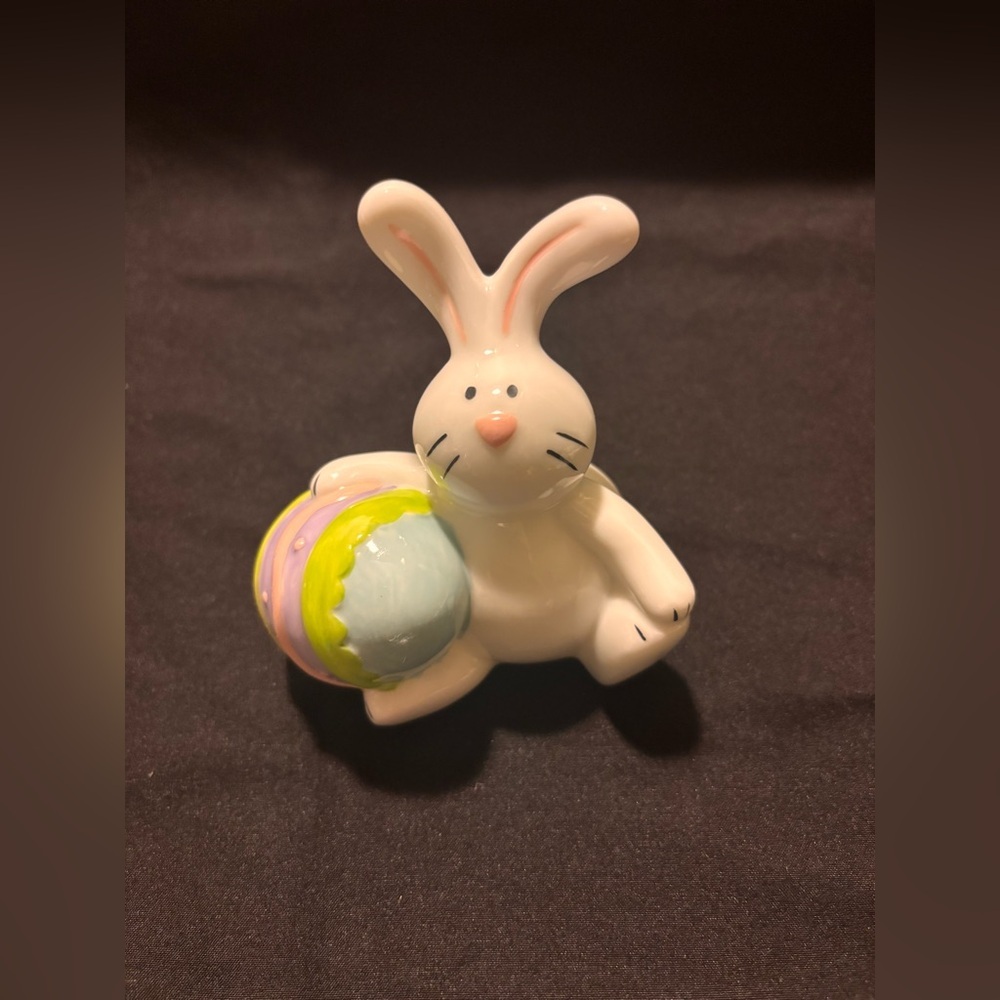 Ceramic Tumbling Bunnies with Easter Egg - Picture 3 of 3